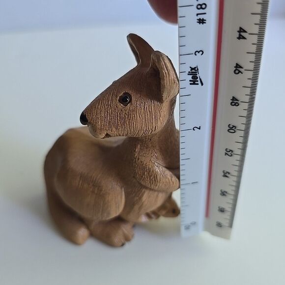 Artesania Rinconada Pottery Kangaroo w baby Wallaby Joey #165 Figurine Retired - Picture 9 of 9